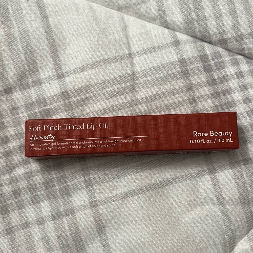 rare beauty lip oil
